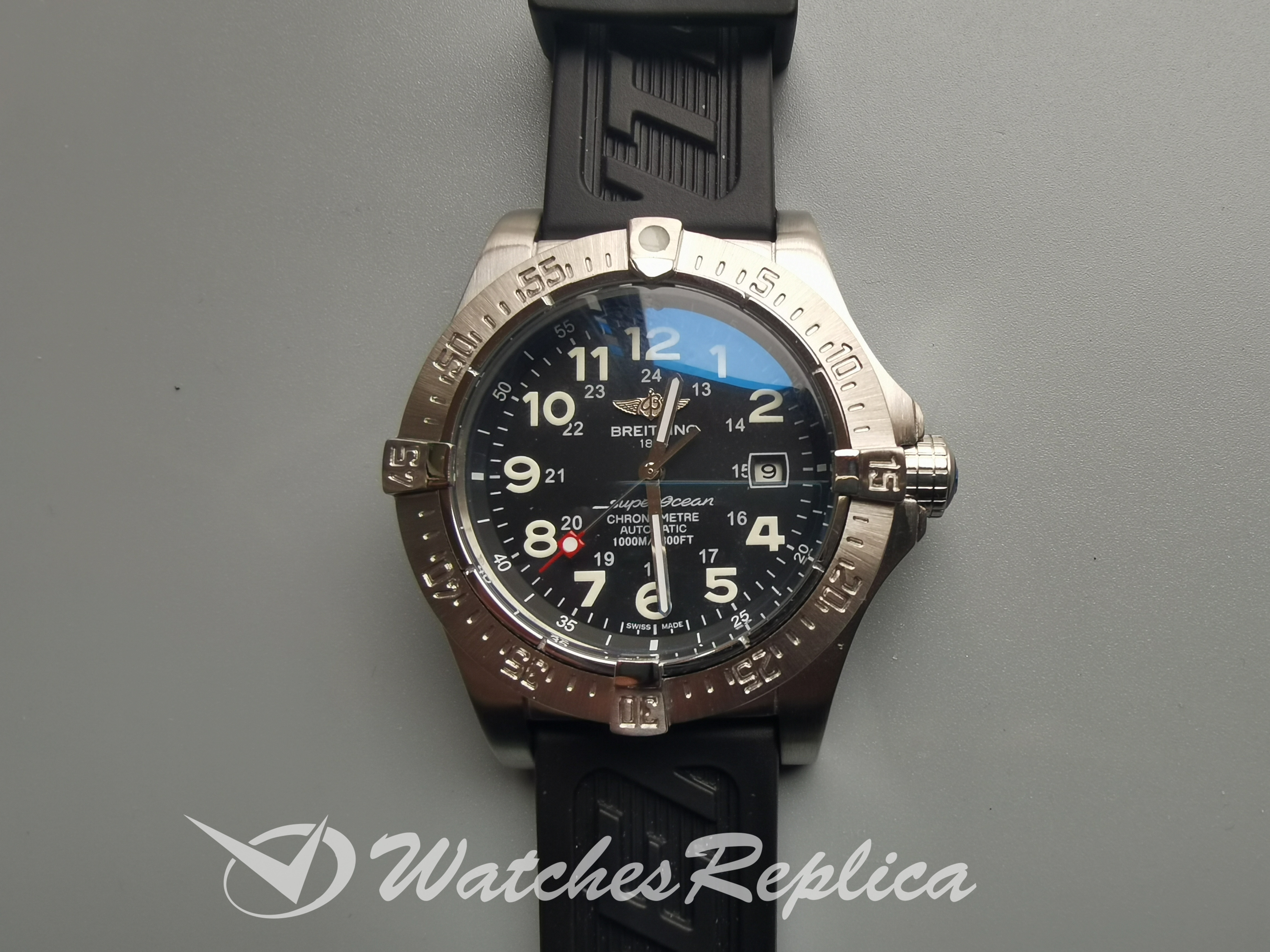 Breitling Avenger Seawolf E17370 44MM Case de acero y titanio para hombres Réplicas Relojes